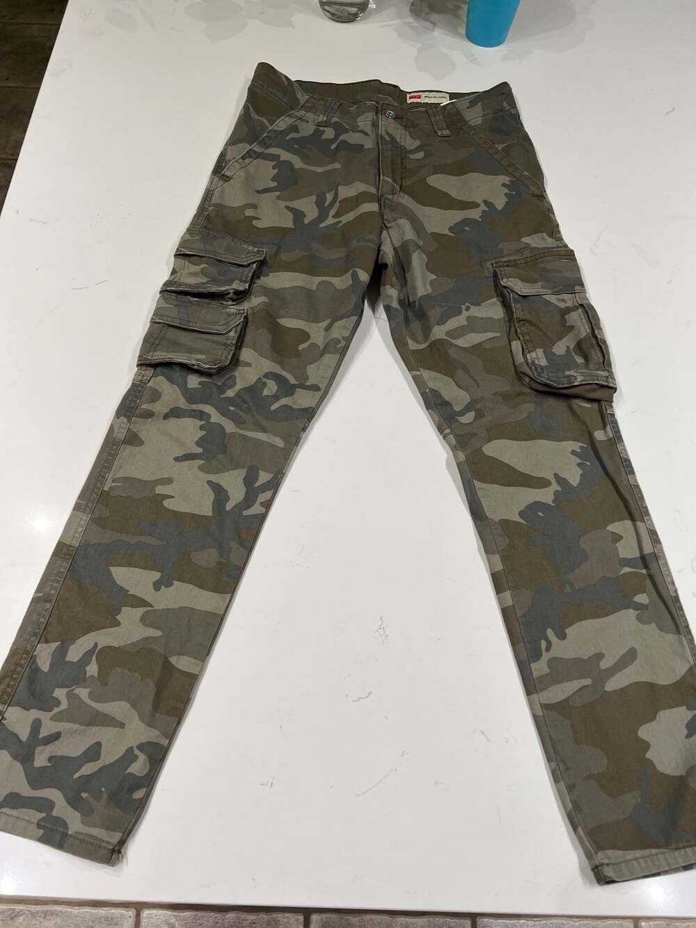 Wrangler Regular Taper Camo Cargo Pants Size 30x30